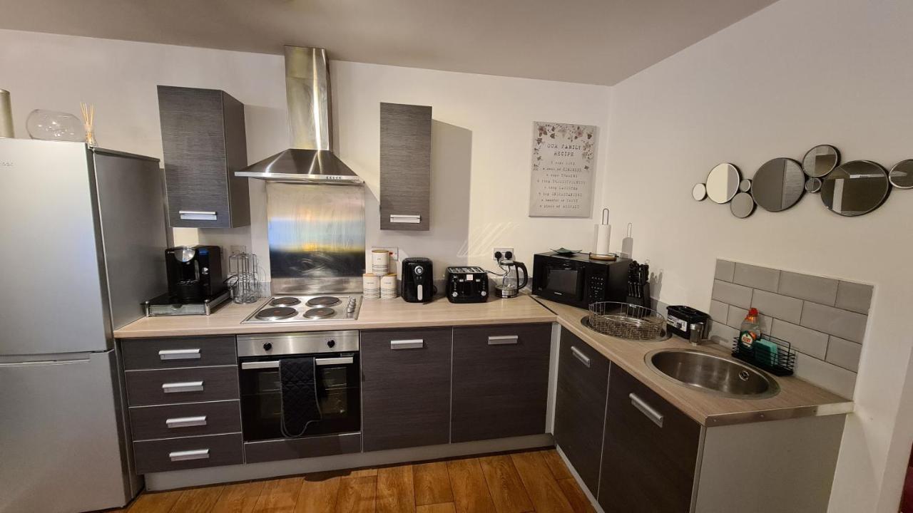 מנצ'סטר Luxury 2 Bed Apt With Free Wi-Fi & Parking מראה חיצוני תמונה